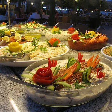 Hotel Bagevleri 2* גומבט